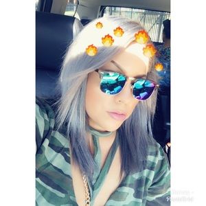 Meet your Posher, Michele